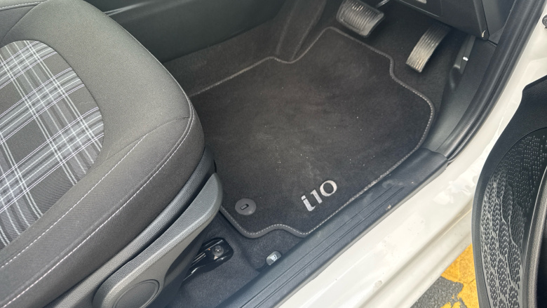 Hyundai i10 1.0 [63] Premium 5dr Auto [Nav] Petrol Hatchback